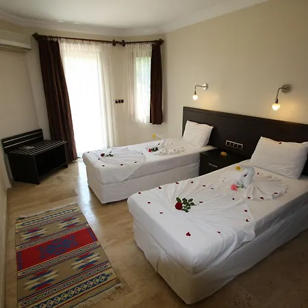 Otel Calbis 3*