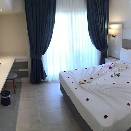 Otel Calbis 3*